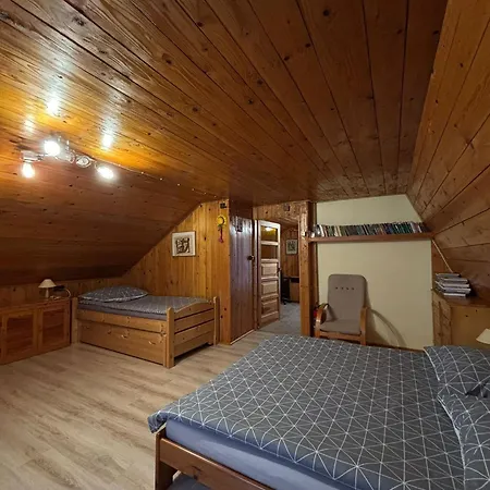 W Jalowcach 度假居 *